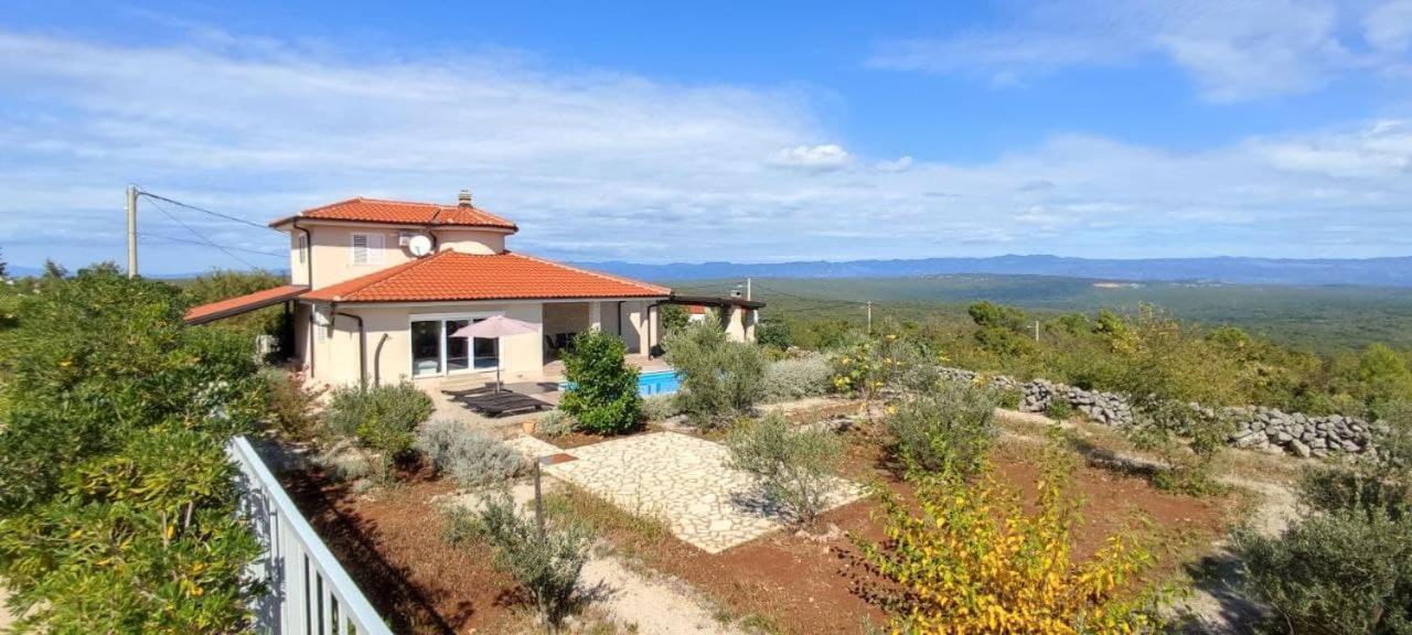 Veglia Villa