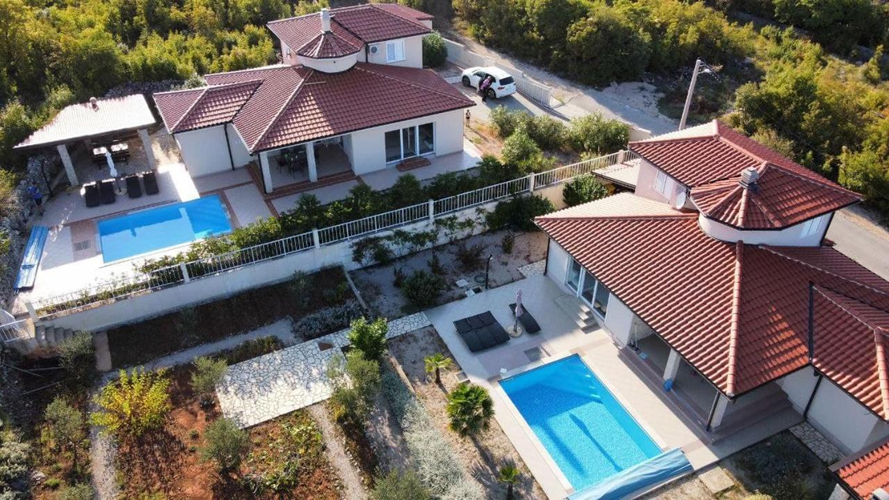 Veglia Villa